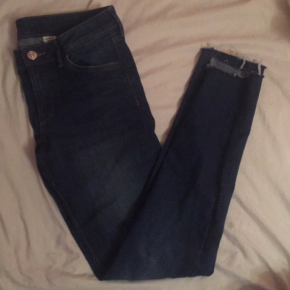 Skinny stretchy frayed jeans